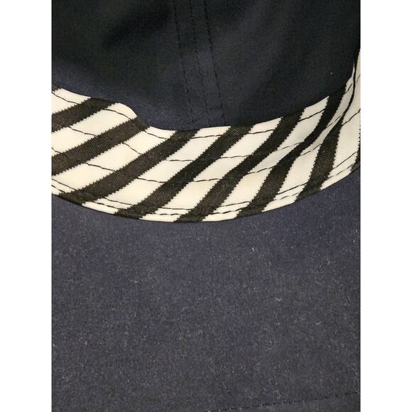 Helly Hansen Viking Cruise Line LifaInside Lightweight Dark Blue Hat New - Picture 6 of 6